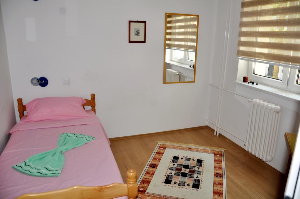 Rooms Karadjordje Beograd Eksteriør billede
