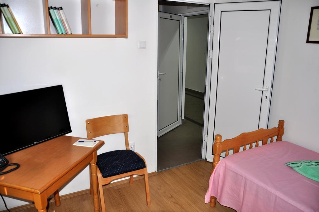 Rooms Karadjordje Beograd Eksteriør billede